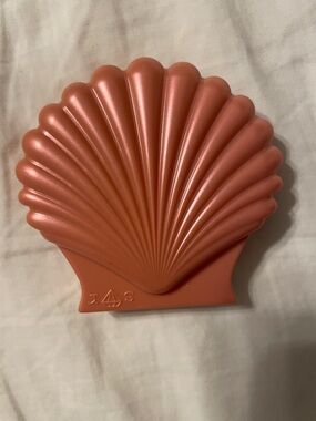 tarte Beaches & Cream Shell Compact in Coral Peach